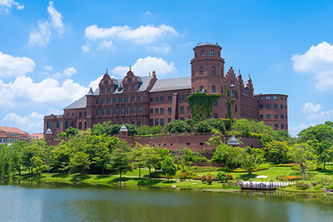 ��ݸ��ɽ��԰���̻�����